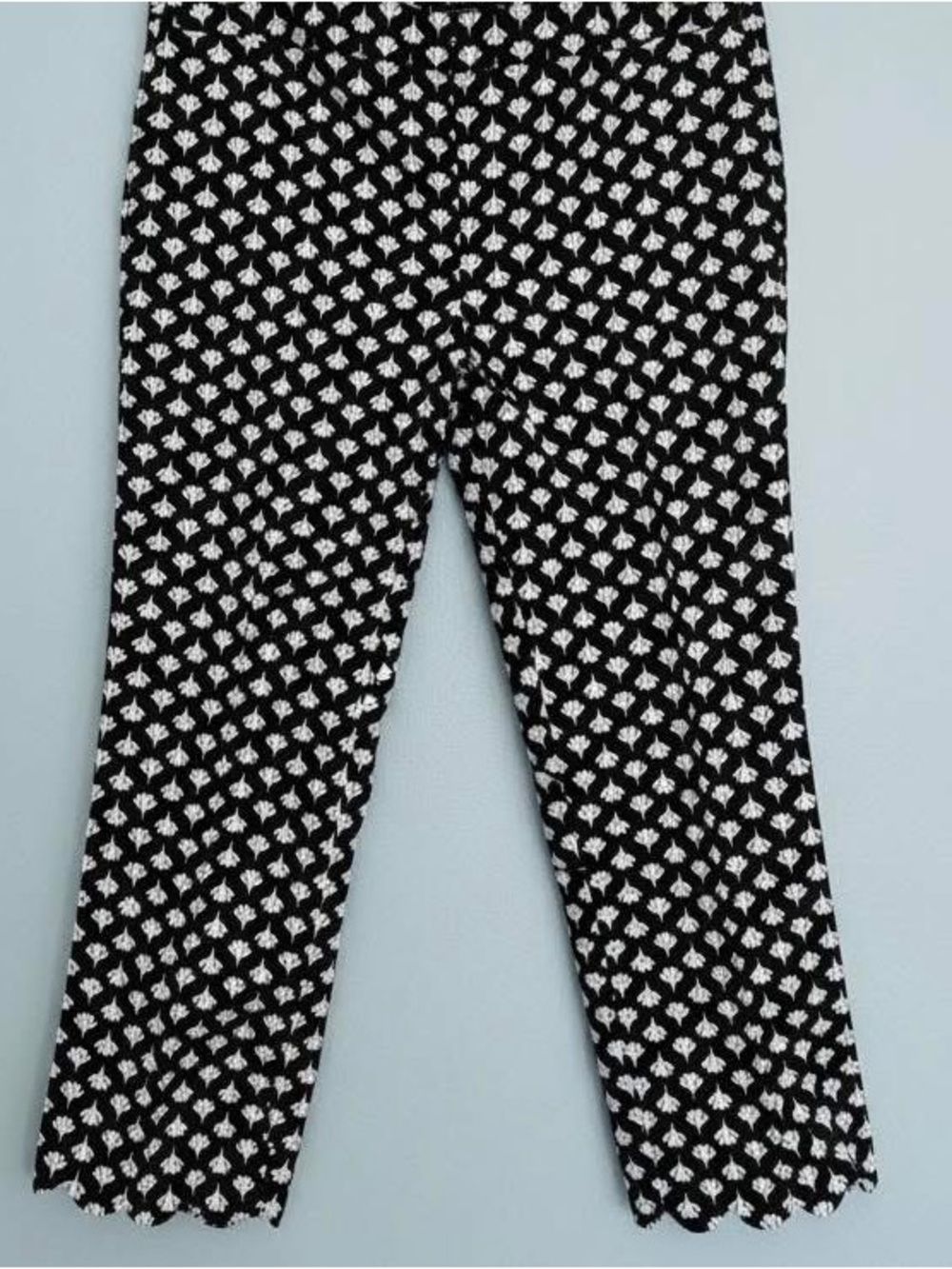 Talbots Chatham Scalloped Hem Tulip Print Crop NWT! Size 8
